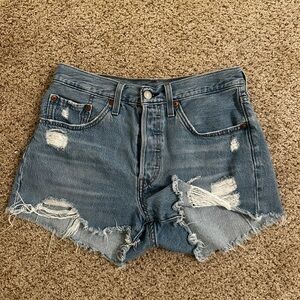 501 Levi’s Denim Shorts Size 27